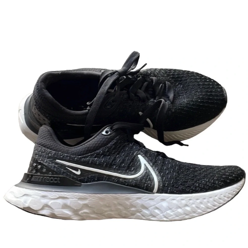 Nike React Flyknit running shoes